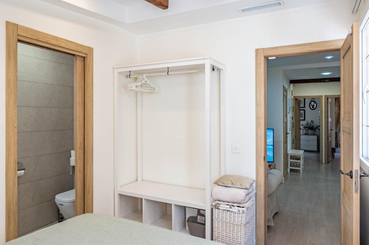 Appartamento Central Luxury Flat With Free Parking Valenza Esterno foto